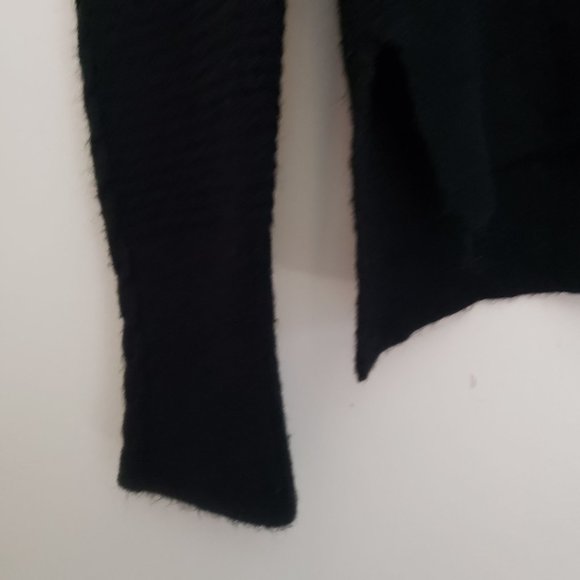 JON & ANNA CONTEMPORARY BLACK SWEATER WOMEN. - Picture 4 of 9